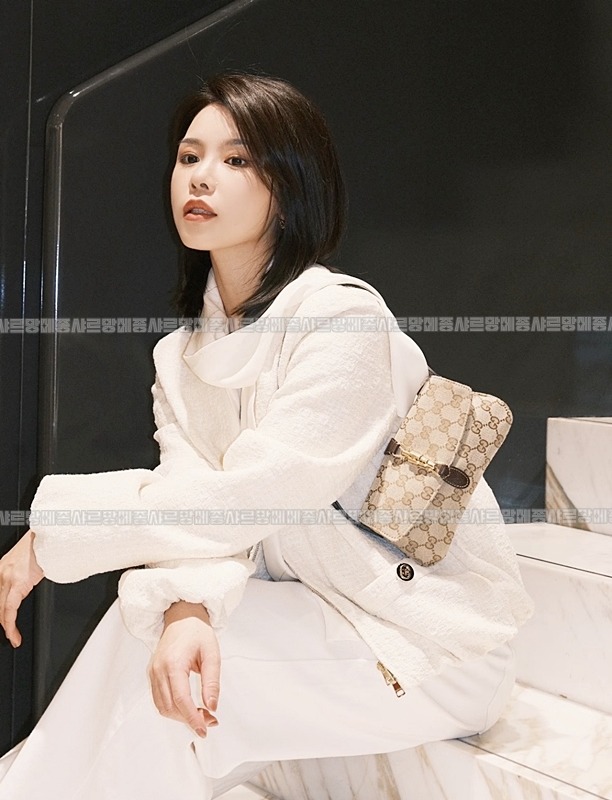 구찌재키스몰숄더백  20260828 173718 035.jpg