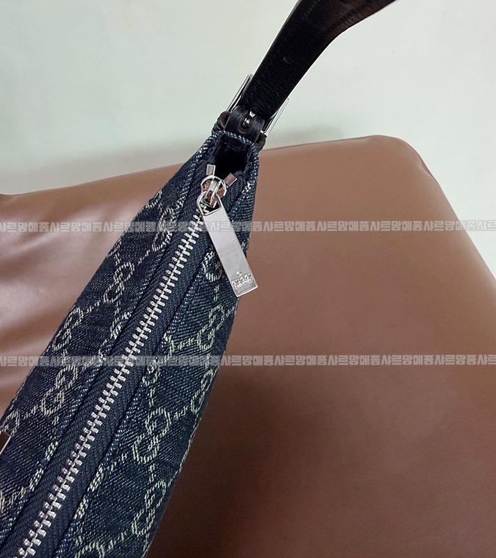 구찌레이디루네타스몰숄더백  20260902 101142 021.jpg