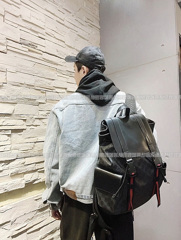 구찌소프트GG수프림백팩   20260914 110403 015.jpg