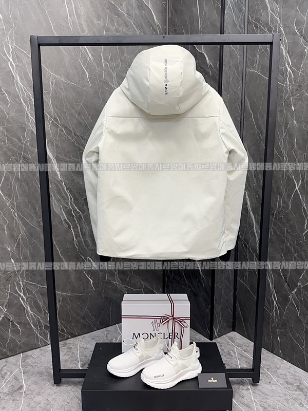 남성몽클레어그래노블주멜레스후드재킷   20260916 155019 027.jpg