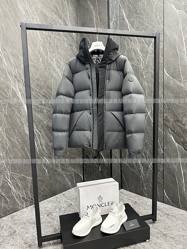 남성몽클레어마데이라후드쇼트다운재킷   20260917 151432 018.jpg