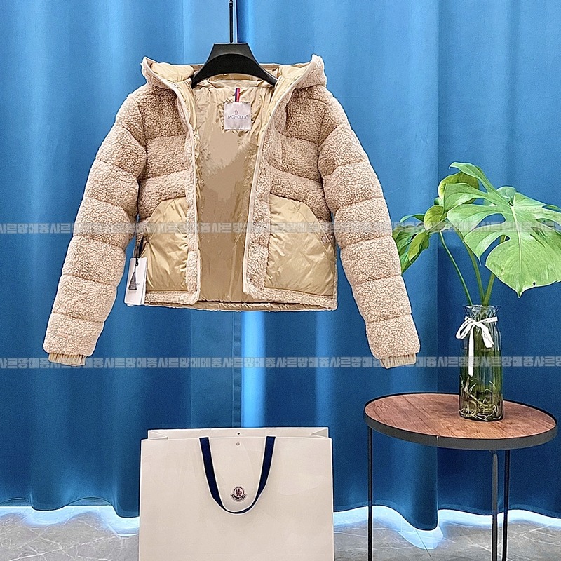 여성몽클레어오드리우테디쇼트다운재킷  20260920 124254 009.jpg