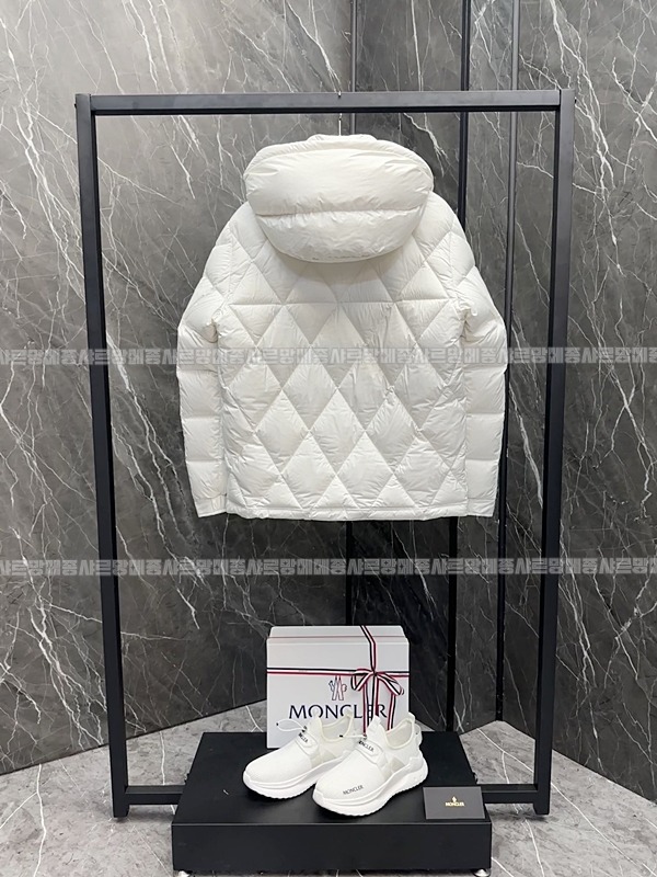 남성몽클레어아베롤숏다운재킷  20260920 145052 008.jpg