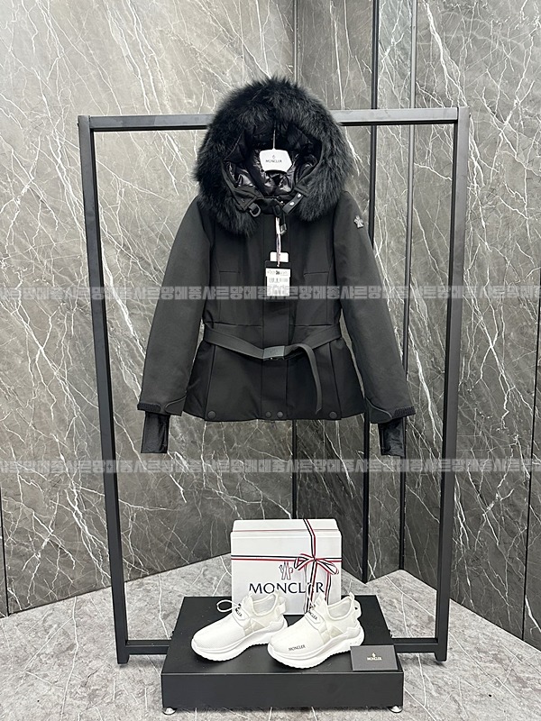 여성몽클레어그래노블라플랑스후드다운스키재킷  20260921 102942 002.jpg
