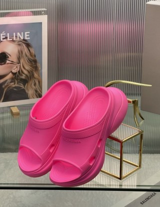 발렌시아가x크록스슬리퍼