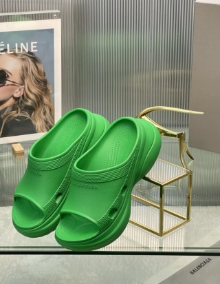 발렌시아가x크록스슬리퍼