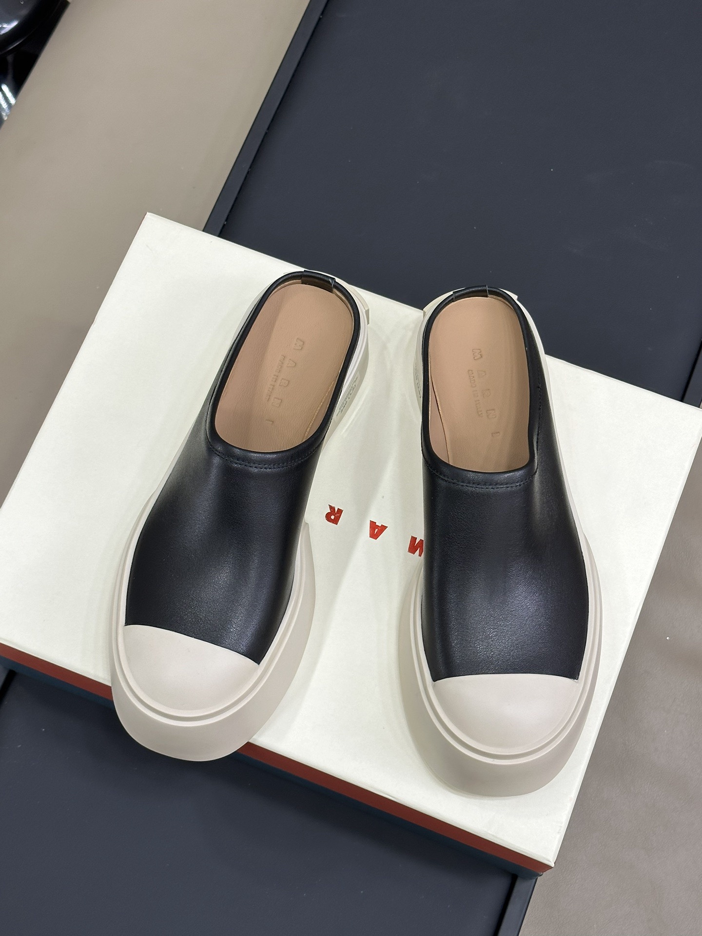 마르니 파블로 뮬