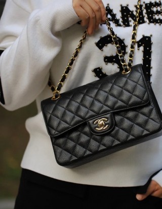 샤넬 클래식 스몰 캐비어 플랩백 금장