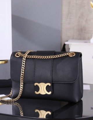 셀린느 미디엄 빅투아르백 서플 카프스킨