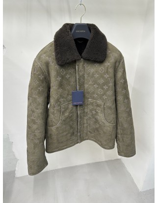 루이비통 LVSE 시어링 모노그램 재킷