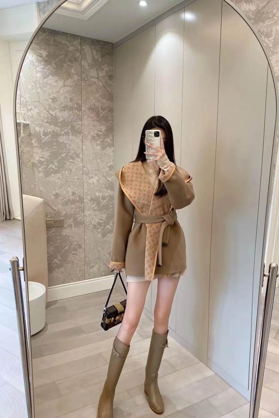 루이비통 로고 더블 브레스티드 코트