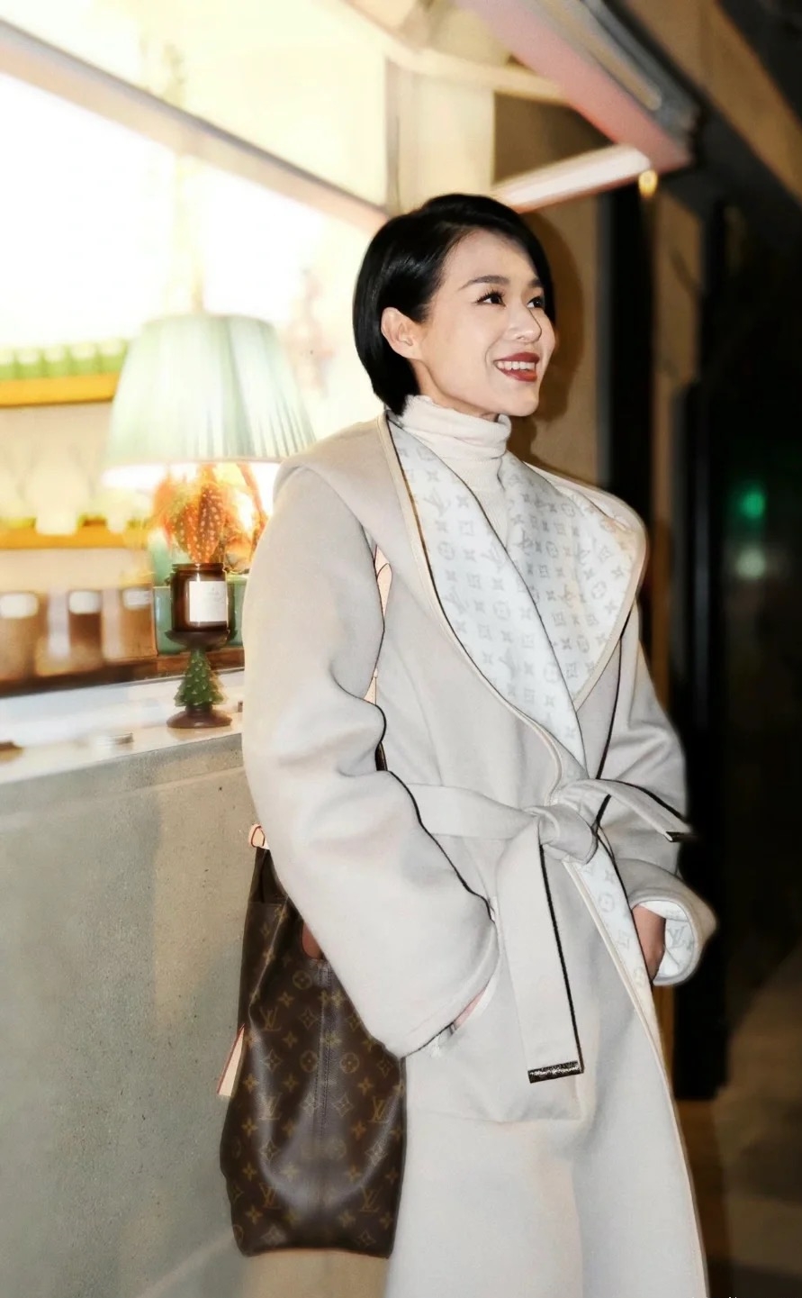 루이비통 후디드 랩 코트