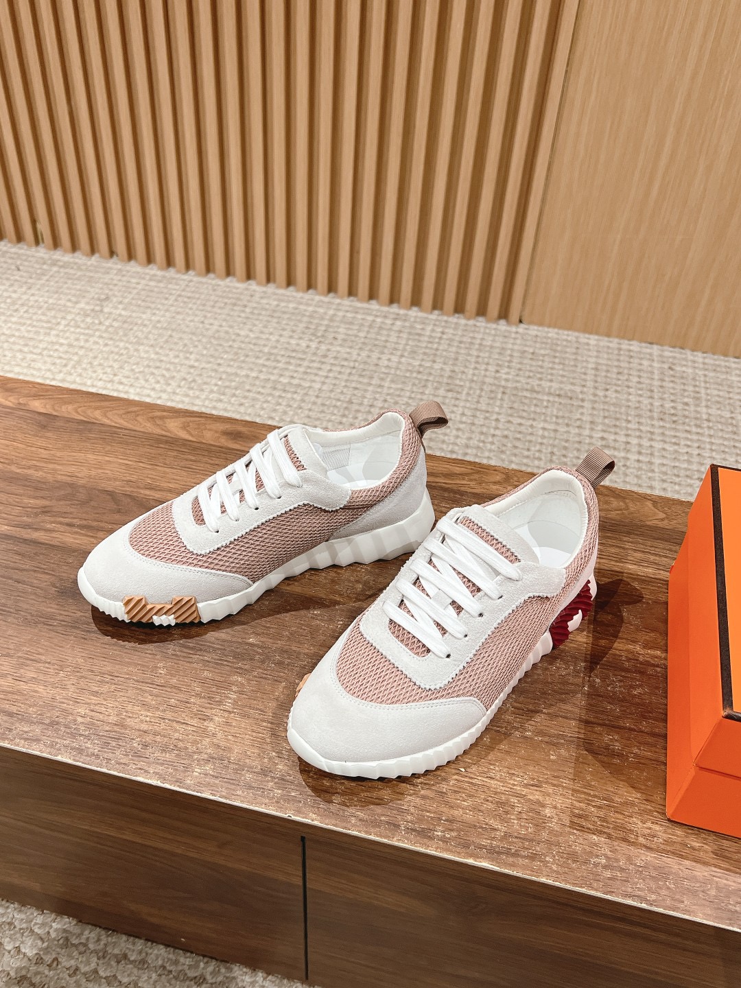 에르메스 여성 바운싱 스니커즈 블랑 메쉬