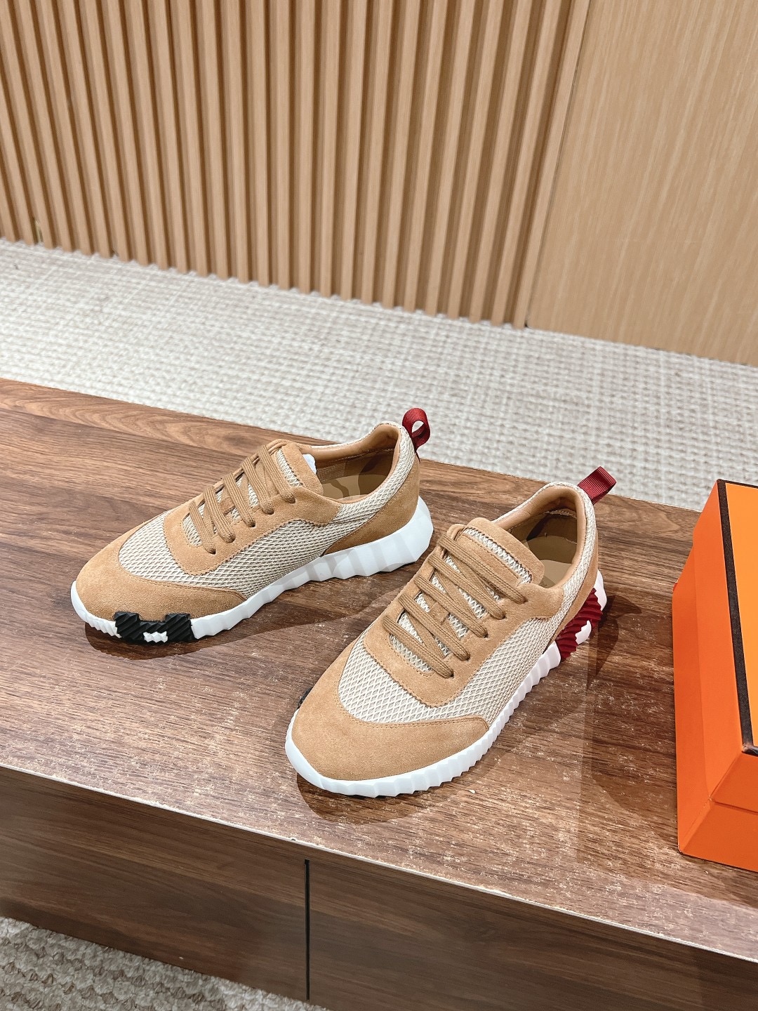 에르메스 여성 바운싱 스니커즈 블랑 메쉬