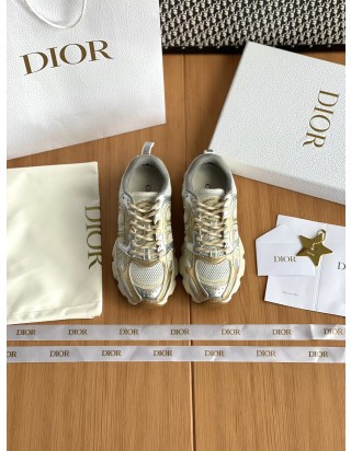 디올 크로노 스니커즈