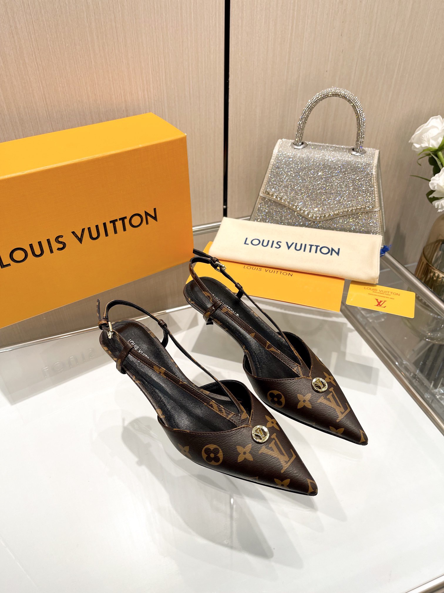 루이비통 스텔라 슬링백