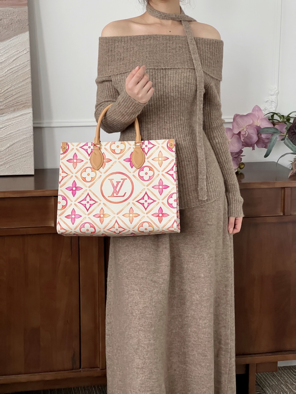 루이비통 온더고 MM 핑크