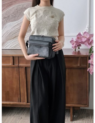 루이비통 이웃도어 메신저 PM