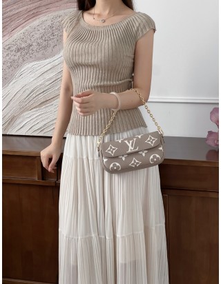 루이비통 윌릿 온 체인 아이비