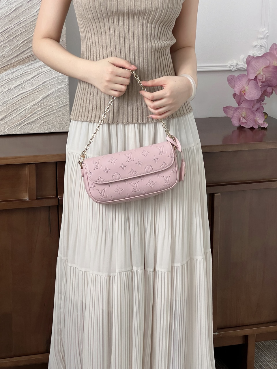 루이비통 윌릿 온 체인 아이비