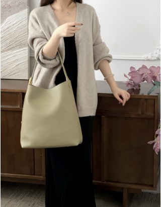 루이비통 로우 키 호보 MM