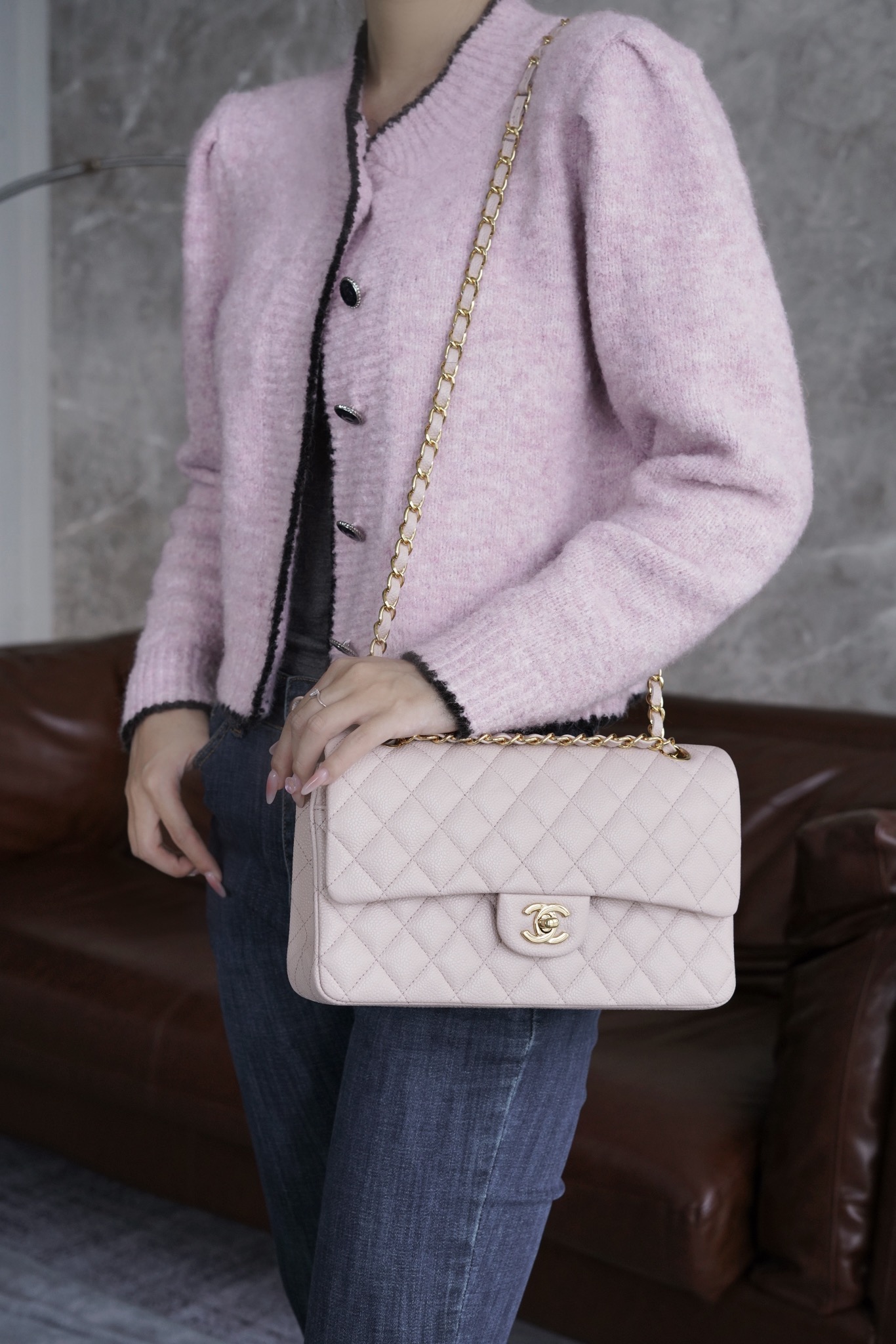 샤넬 클래식 미디움 플랩백