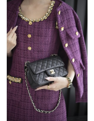 샤넬 클래식 미니 플랩백 여튼블랙