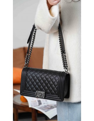 샤넬 르 보이 백 미디움 금장