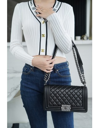 샤넬 르 보이백 미디움 은장