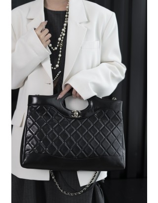 샤넬 31 미디움 쇼핑백