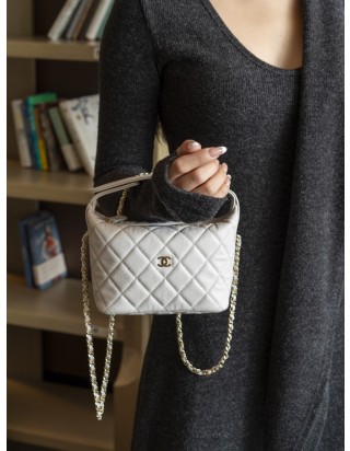 샤넬 미니 체인 호보 백