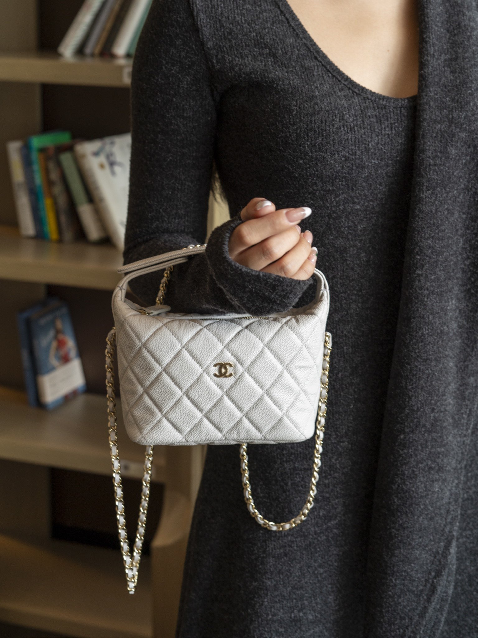 샤넬 미니 체인 호보 백