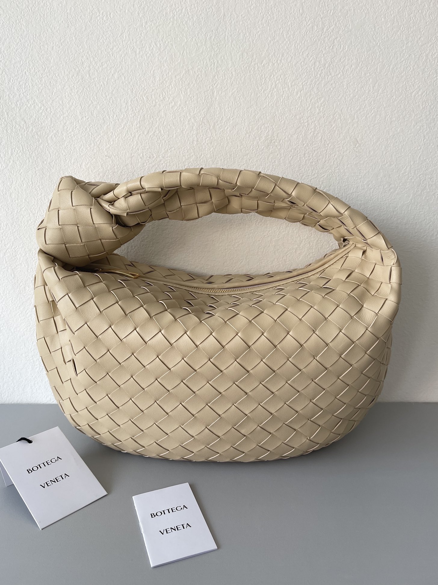 보테가 베네타 조디 백 미디움