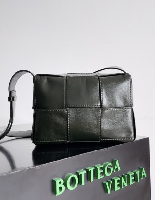 보테가 베네타 카세트 백