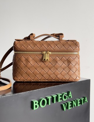 보테가 베네타 뱅뱅 베네티 케이스