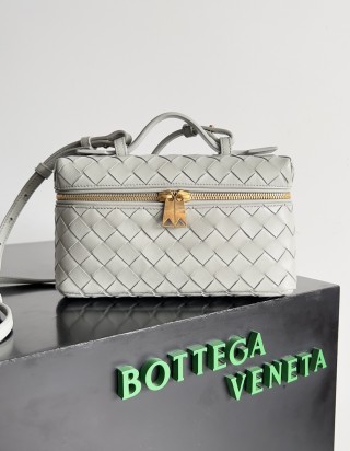 보테가 베네타 뱅뱅 베네티 케이스