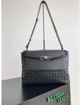 보테가 베네타 안디아모 메신저 백 미디움