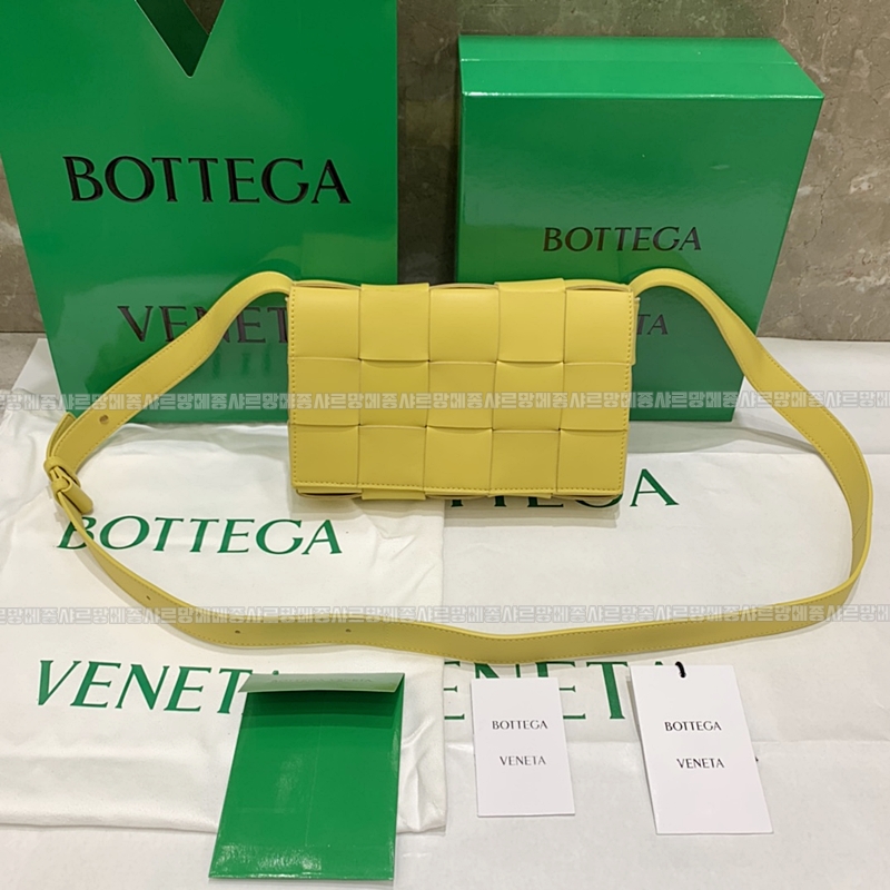 보테가 베네타 카세트 백