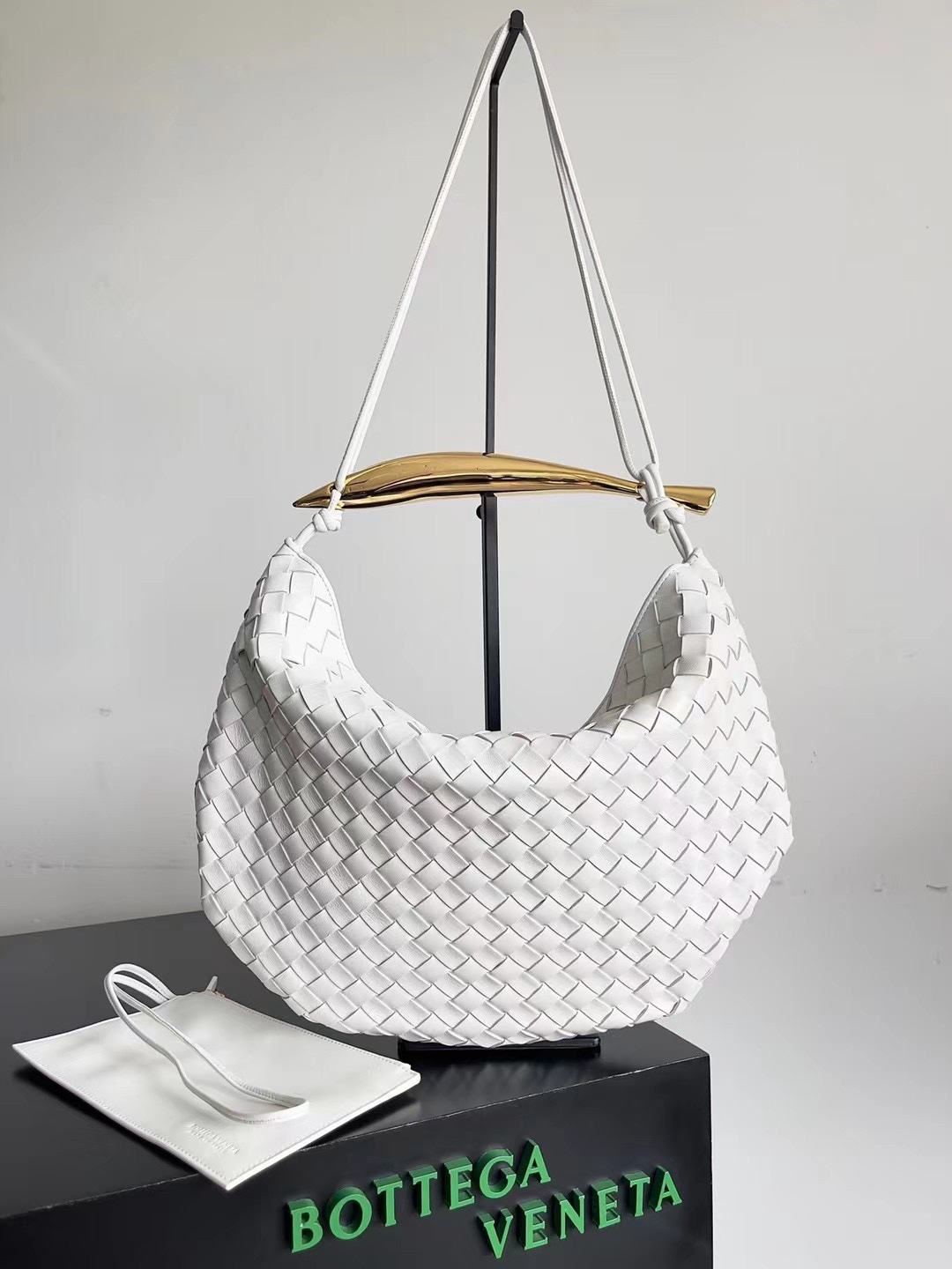 보테가 베네타 라지 사르딘