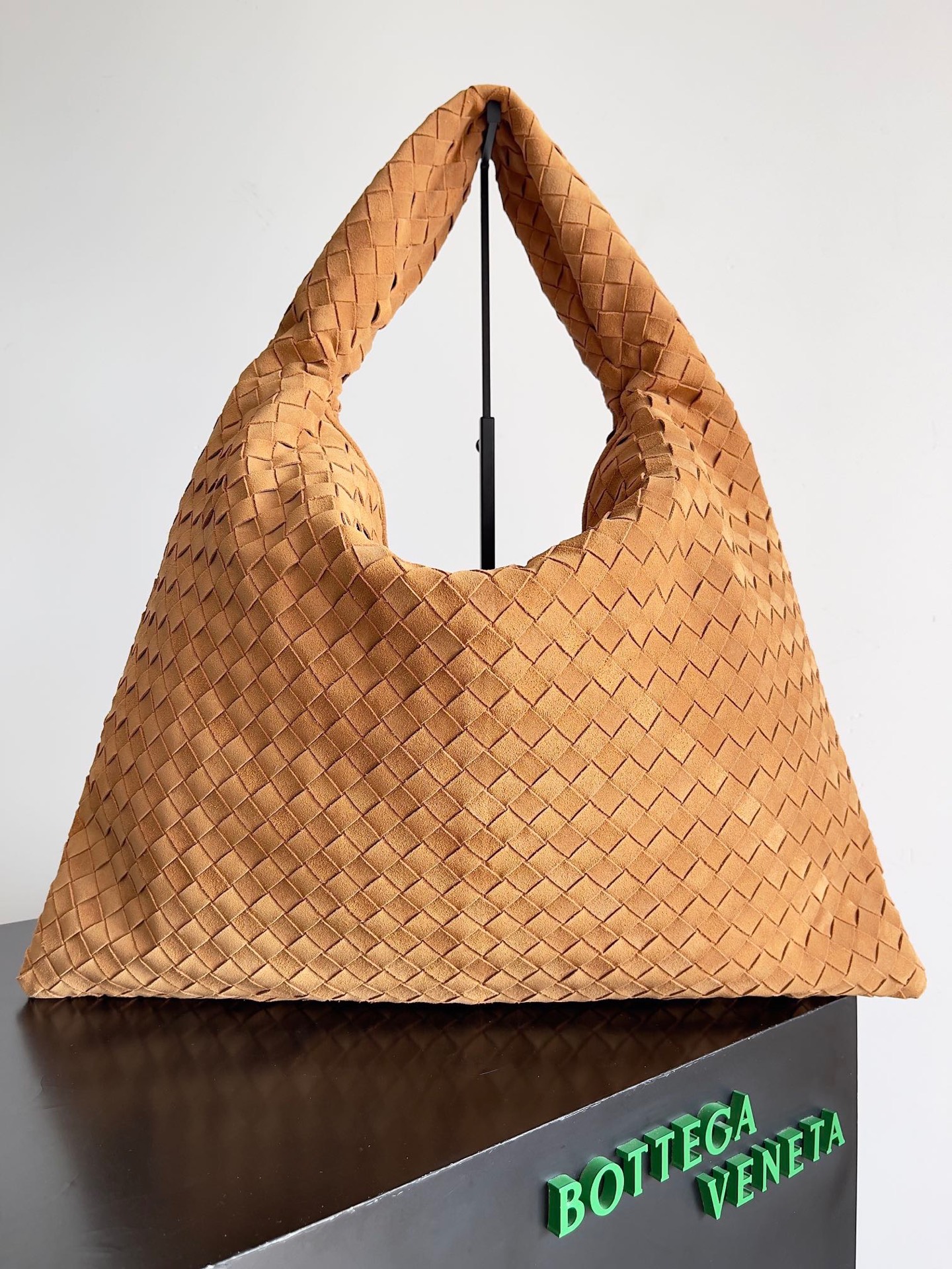 보테가 베네타 미디움 홉