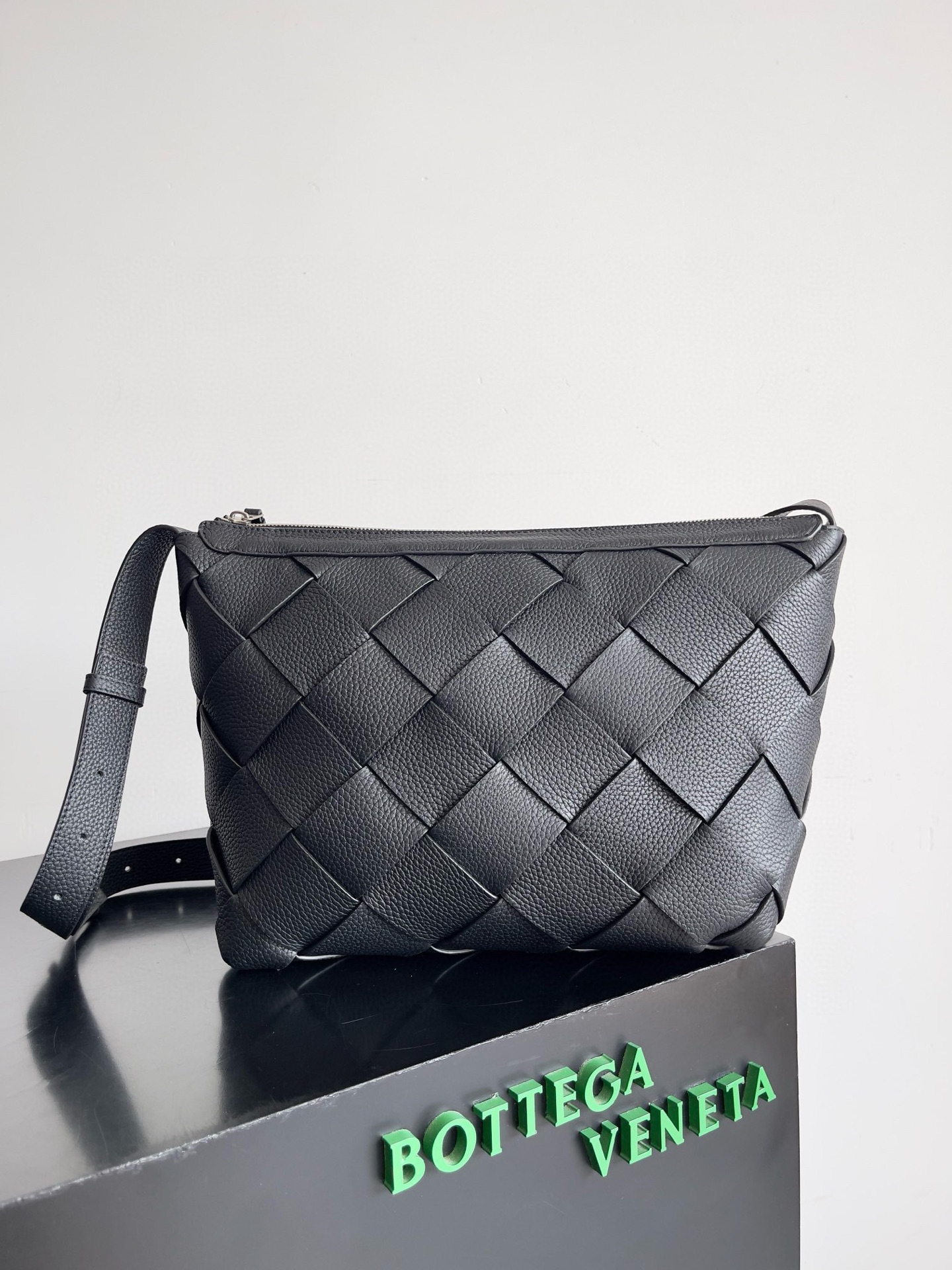 보테가 베네타 디아고 호보 백 미디움