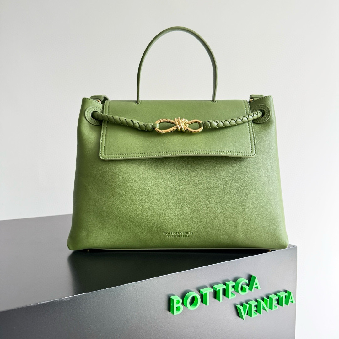 보테가 베네타 차오 차오 미디움