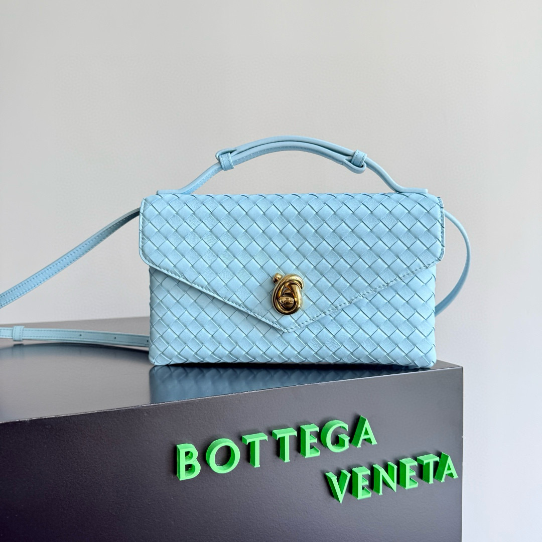 보테가 베네타 놋 락 핸드백