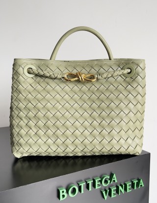 보테가 베네타 안디아모 미디움