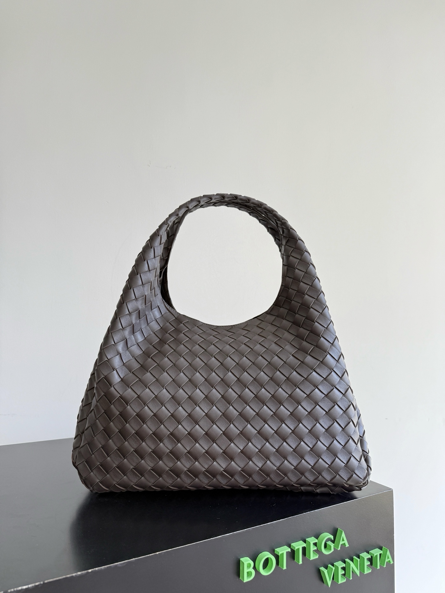 보테가 베네타 캄파나 라지