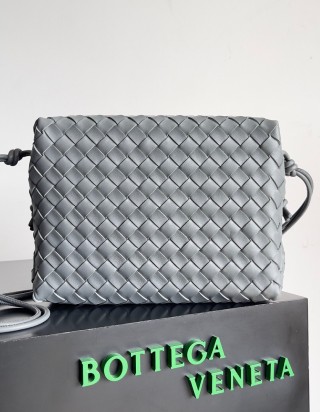 보테가 베네타 루프 카메라 백