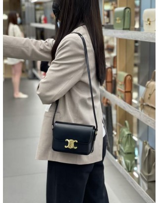 셀린느 틴 트리옹프 백