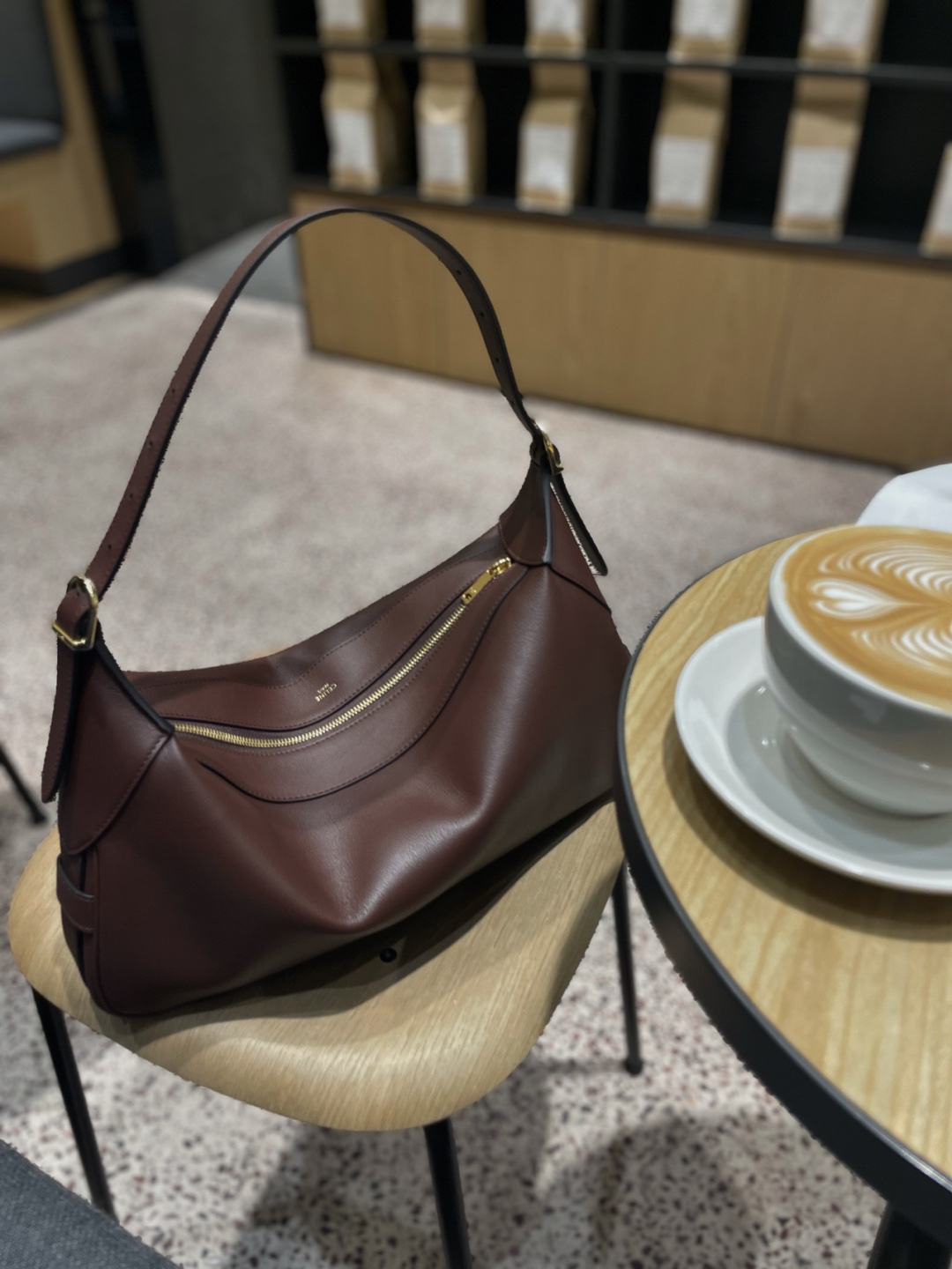 셀린느 로미 미디움 백