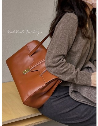 셀린느 미디움 소프트 16