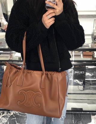 셀린느 카바스 트리옹프 라지